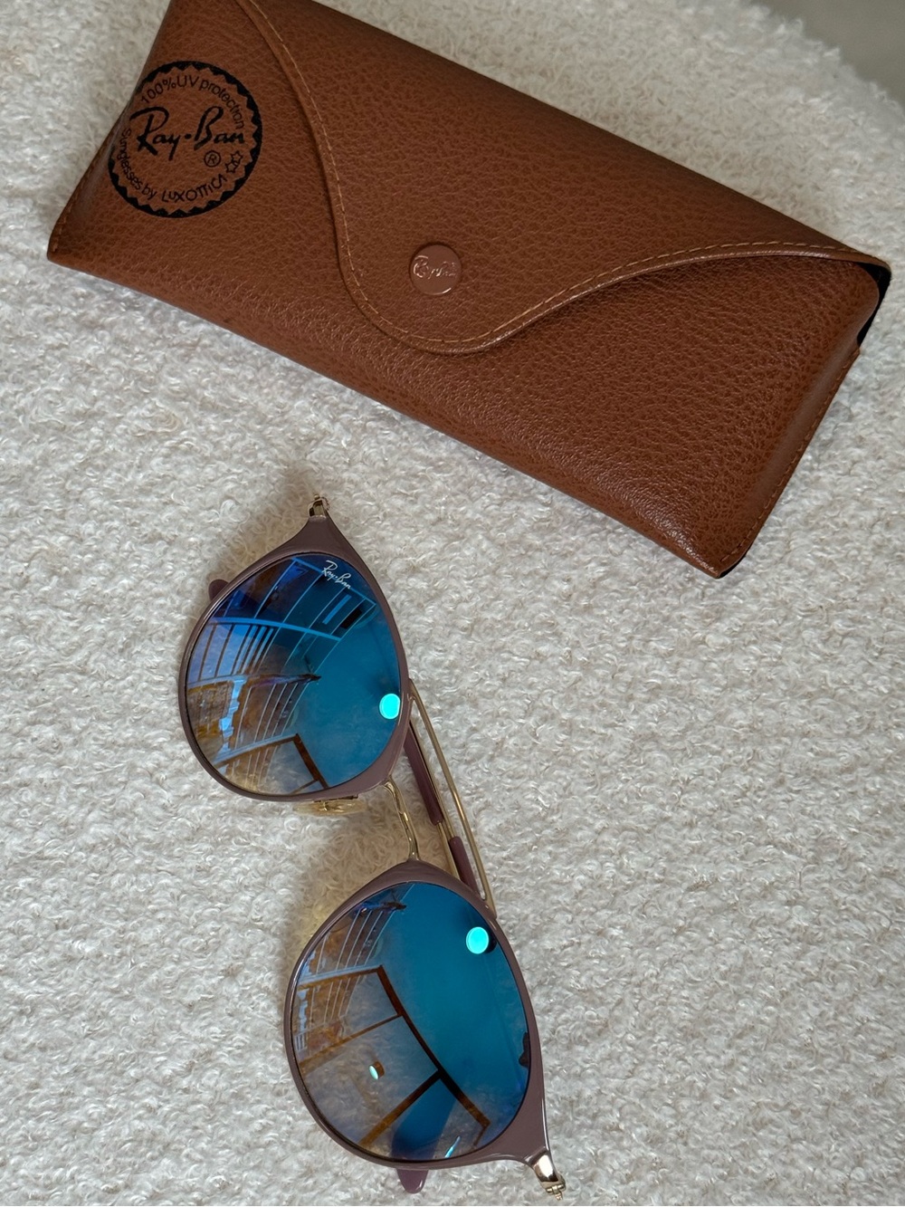 Ray-Ban RB3546 sunglasses